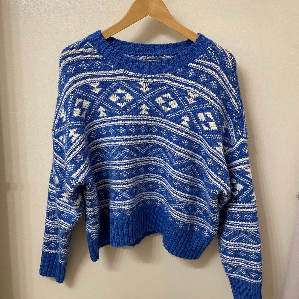 Cropped knit sweater